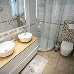 Dvojac House With Jacuzzi And Grill