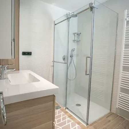 Dvojac House With Jacuzzi And Grill 卓得诺沃