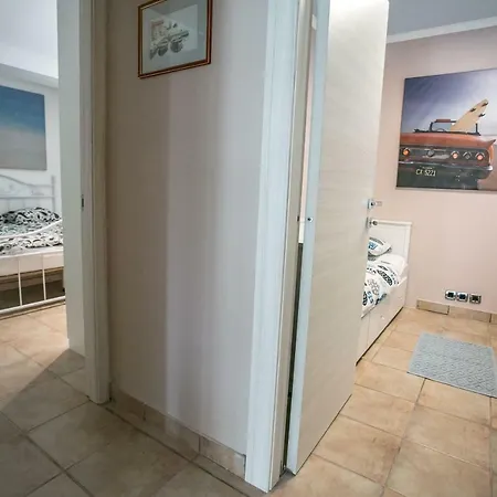Dvojac House With Jacuzzi And Grill 度假居 *