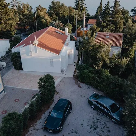 Dvojac House With Jacuzzi And Grill
