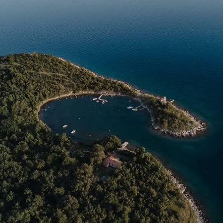 Dvojac House With Jacuzzi And Grill