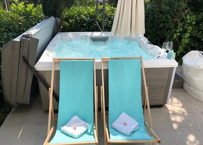 Dvojac House With Jacuzzi And Grill 度假居