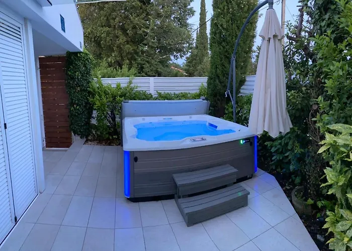 Dvojac House With Jacuzzi And Grill * Jadranovo