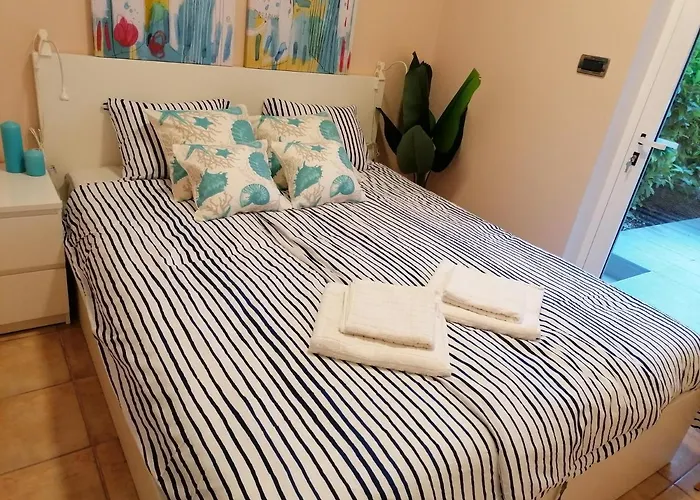 度假居 Dvojac House With Jacuzzi And Grill *