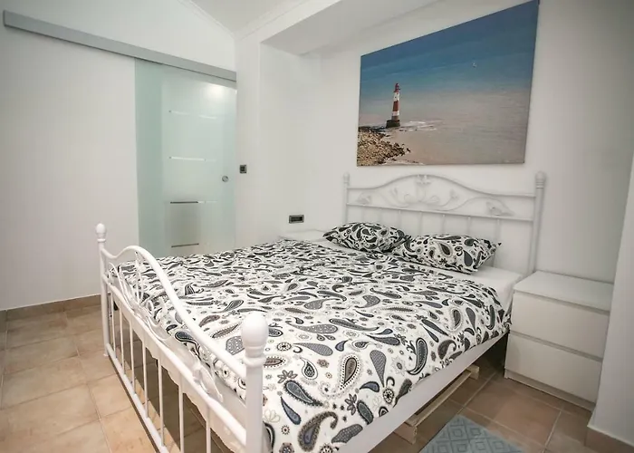 Dvojac House With Jacuzzi And Grill 卓得诺沃