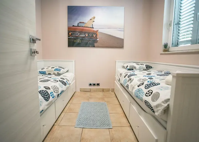 Dvojac House With Jacuzzi And Grill 度假居 *