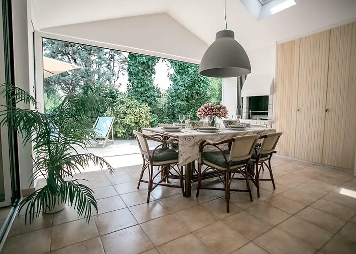 度假居 Dvojac House With Jacuzzi And Grill *