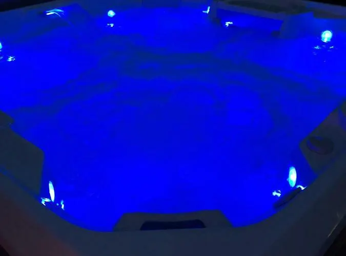 Dom wakacyjny Dvojac House With Jacuzzi And Grill Jadranovo
